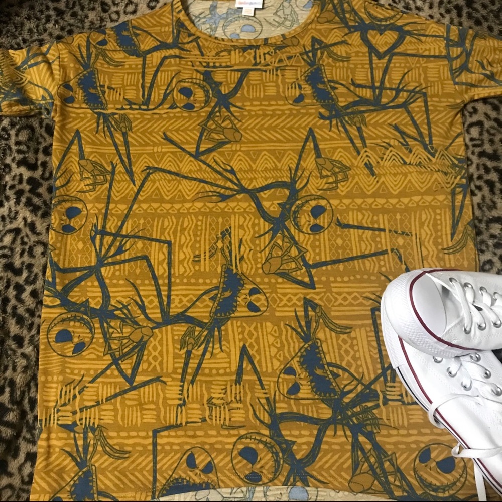 Lularoe NBC Irma top